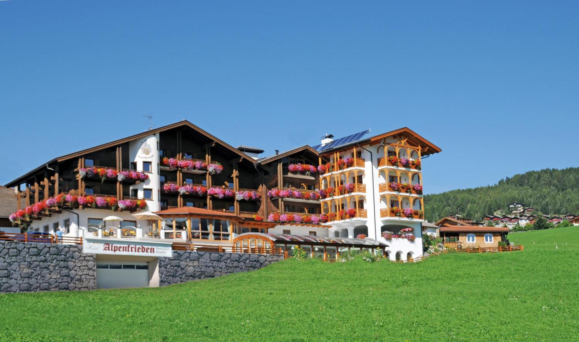 מרנזה Hotel Alpenfrieden מראה חיצוני תמונה